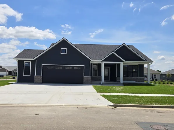 3574 Pickard Dr, Janesville, WI 53546