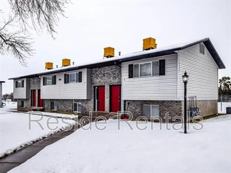 863 W 530 S — Photo 1