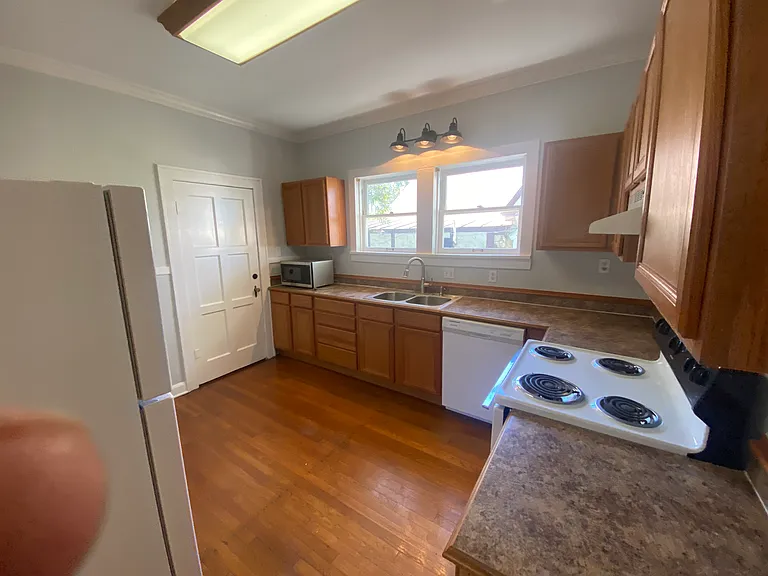 124 W Norwood Ct #1 — Photo 3