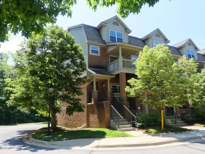 3084 Barclay Way, Ann Arbor, MI, 48105