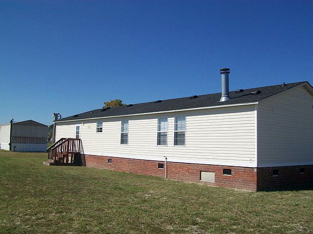2nd image of 3465 Delaware Dr