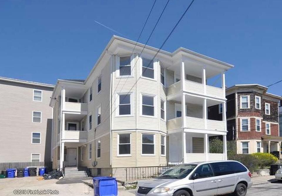 1st image of 179 Valley St Floor 2