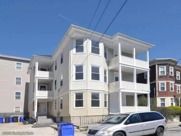 179 Valley St Floor 3, Central Falls, RI 02863