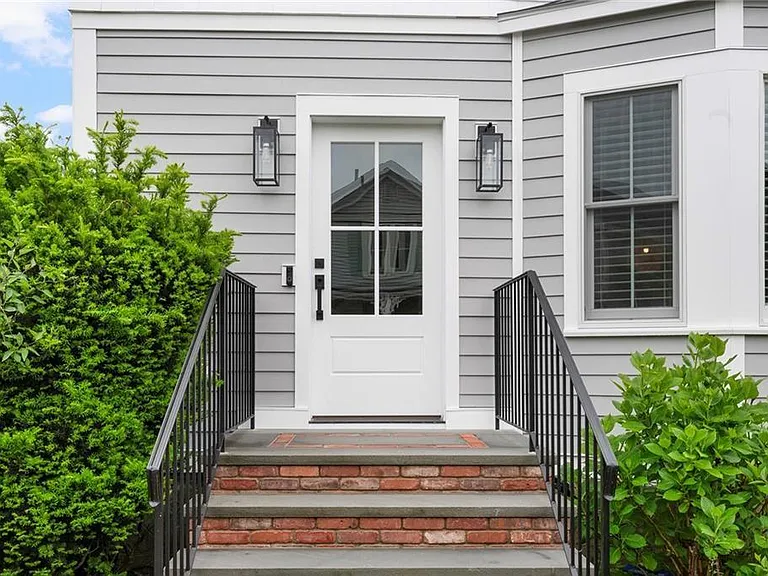 69 Connection St — Photo 2