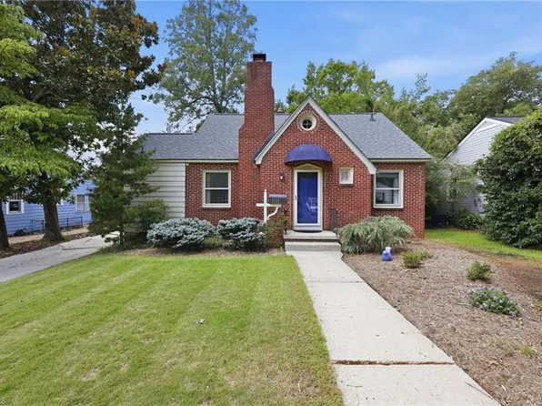 1111 Grayland St, Greensboro, NC 27408