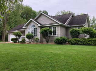 363 S Monroe St, Blissfield, MI 49228