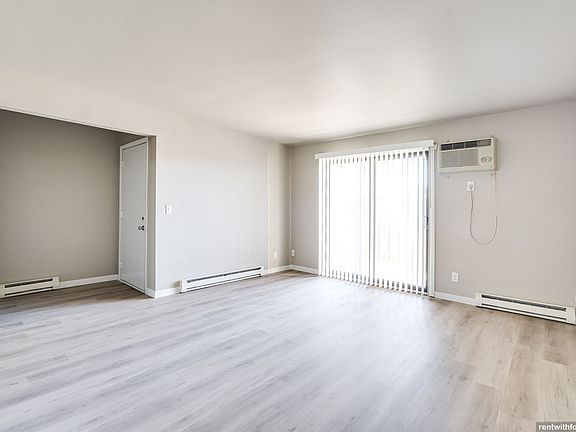 4th image of 2975 W Lawrence St #K12