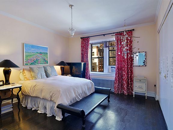 5th image of 854 W 181st St APT 4A