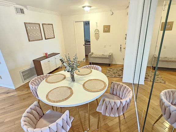 5th image of 5334 Lindley Ave Unit 302