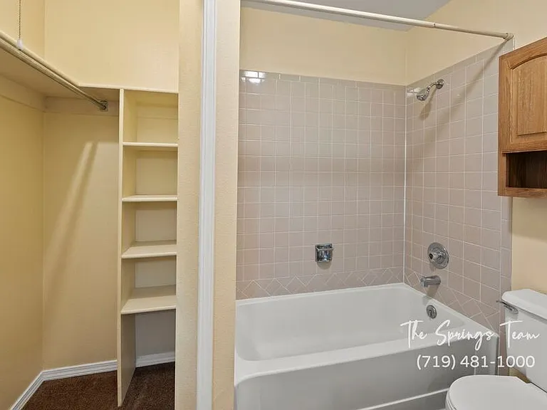 6460 Mohican Dr — Photo 29