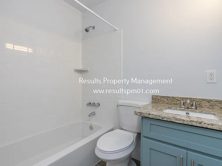 7867 Mariposa Ave — Photo 6