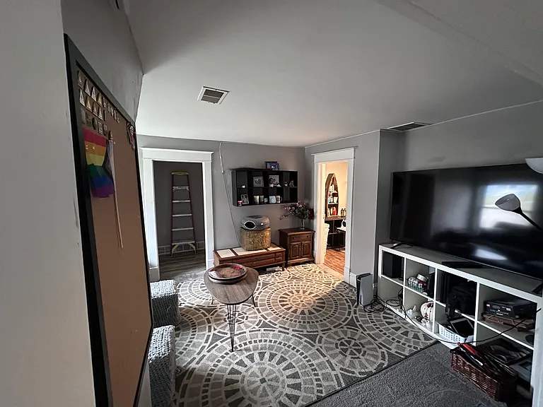 729 College Ave NE #2 — Photo 16