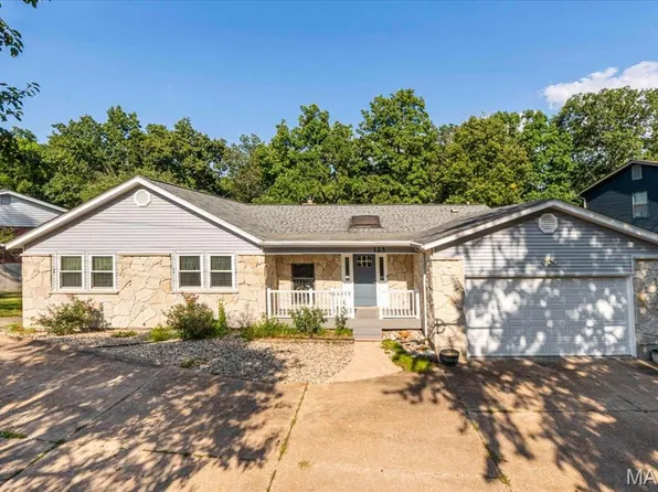 125 Strecker Rd, Ballwin, MO 63011