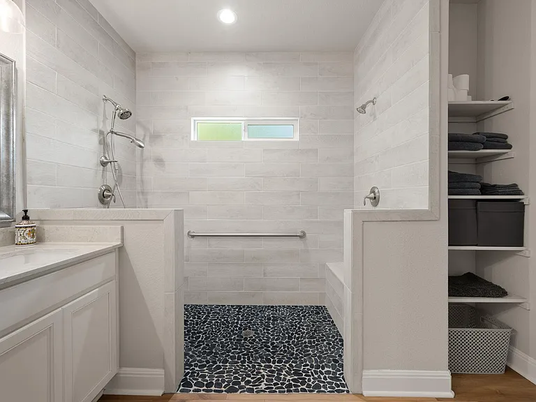 2503 Wilson Ave — Photo 8