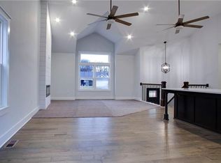 219 SE 141st Rd, Warrensburg, MO 64093