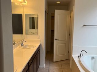 7274 Summer Grove Ave, Spring Valley, NV 89117