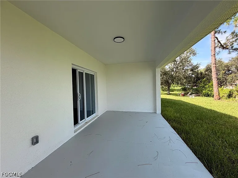 2212 Armour Rd — Photo 22