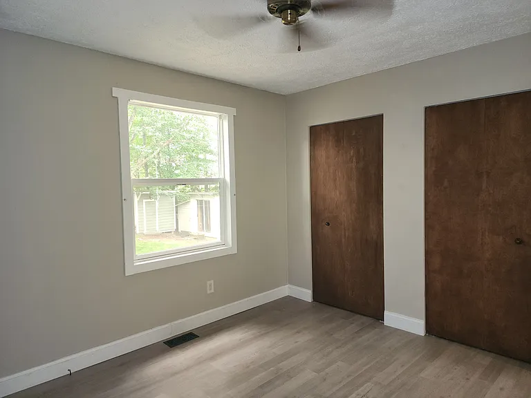4416 Eagle Crest Dr — Photo 12