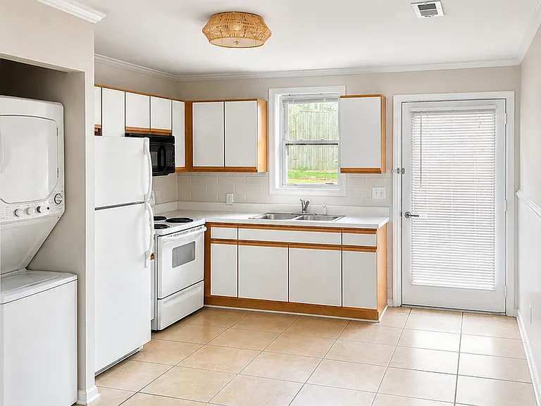 130 Dupree Dr #1 — Photo 3
