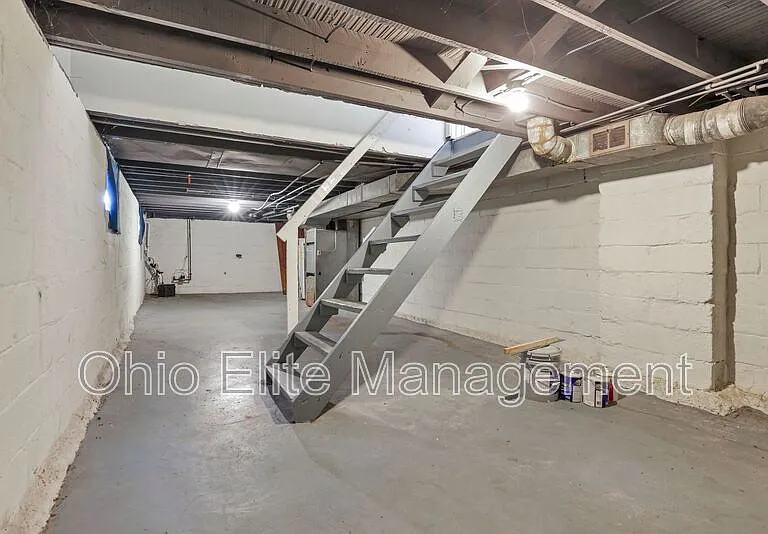 254 S Wayne Ave — Photo 28