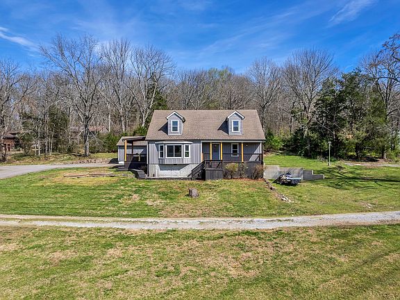 3rd image of 1830 Popes Chapel Rd