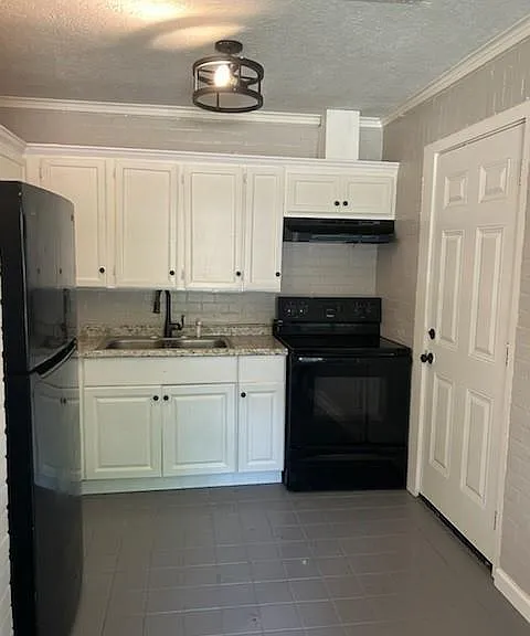 609 W Dallas St — Photo 3
