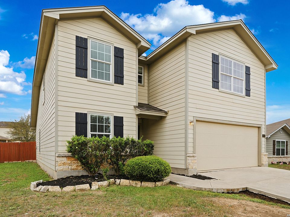 1st image of 818 Three Wood Way