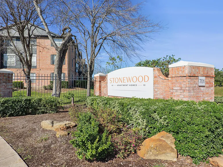 Stonewood — Photo 20