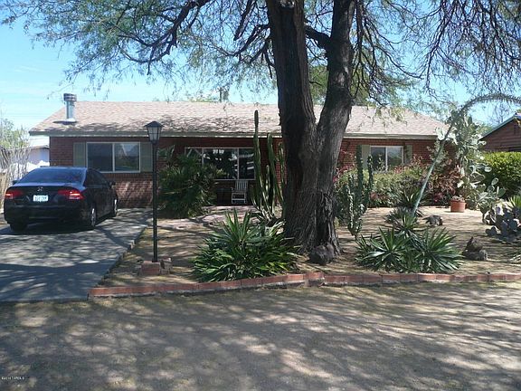 3rd image of 3339 E Waverly St