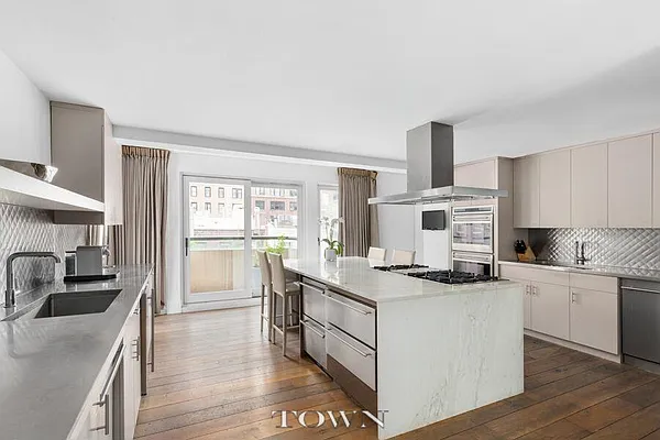 Rented by Town Residential | media 39