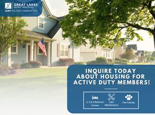 929 Buccaneer Dr #A, Great Lakes, IL 60088