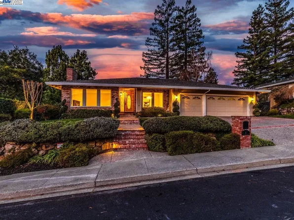 31 Ambleside Ct, Danville, CA 94526