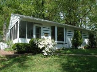 3922 Ashwood Pl, Falls Church, VA 22041