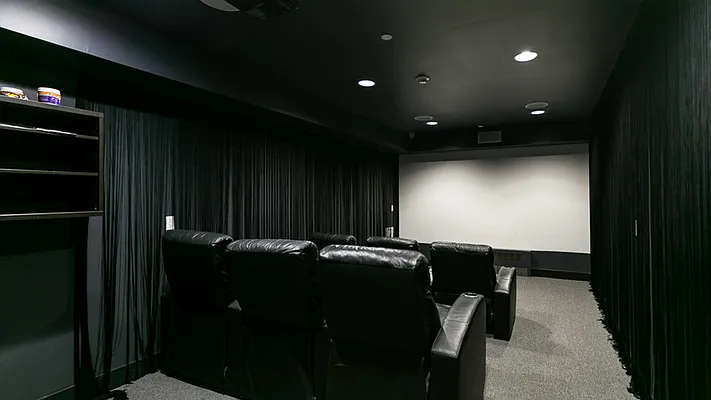 Rented by Nooklyn NYC LLC | media 23