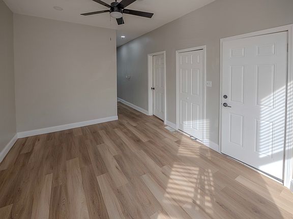 4th image of 1824 S Harding Ave