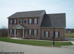 13 Garden Ln, Morgantown, WV 26501