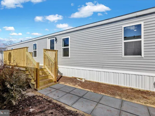 861 Buttonwood Ave, Spring City, PA 19475