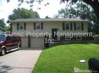 7621 NW Milrey Dr, Kansas City, MO 64152