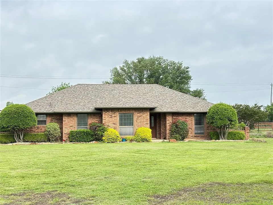 10694 Rose Garden Ct