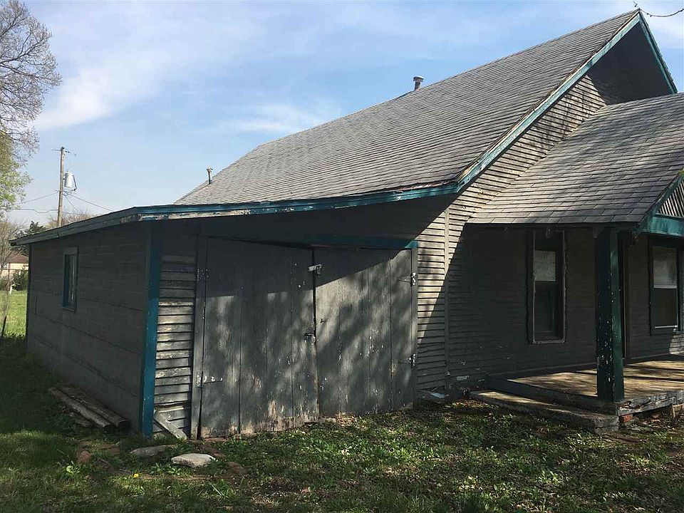 2nd image of 704 N West St