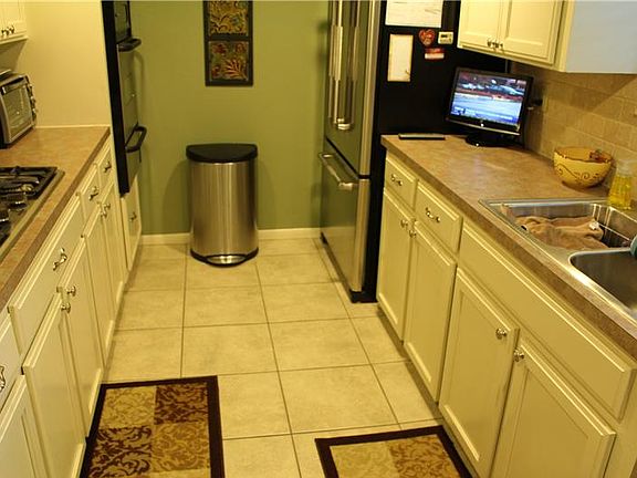 2nd image of 2022 Lone Rock Dr