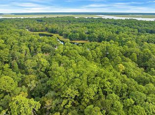 56 Forest Lake Dr, Daufuskie Island, SC 29915