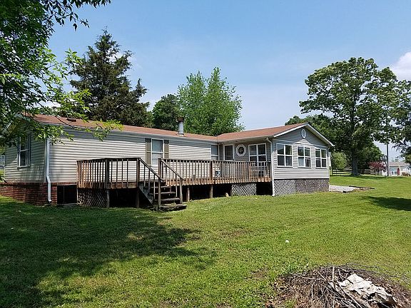 2nd image of 192 W Meadows Ln NE