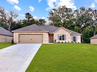 749 Magnolia Point Cir, Pearl, MS 39208