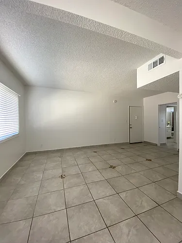 13071 San Fernando Rd #2 Photo 1