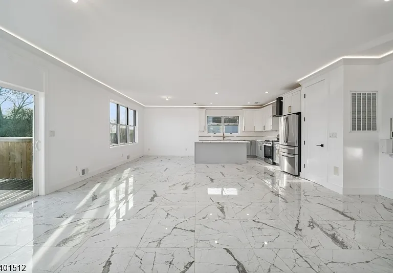 19 Mountain Ave — Photo 4