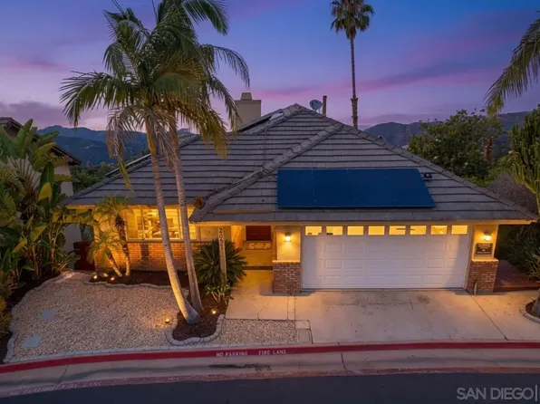 2054 Skyview Gln, Escondido, CA 92027