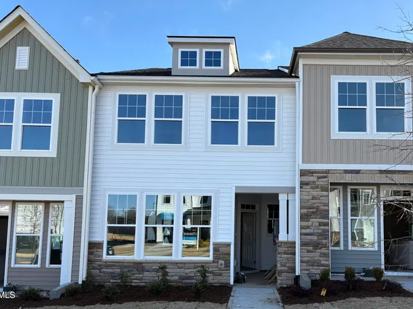 6330 Granite Quarry Dr, Raleigh, NC 27610