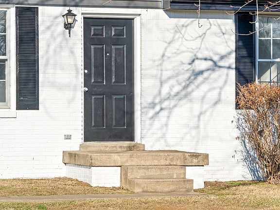 4th image of 1904 Roan Dr