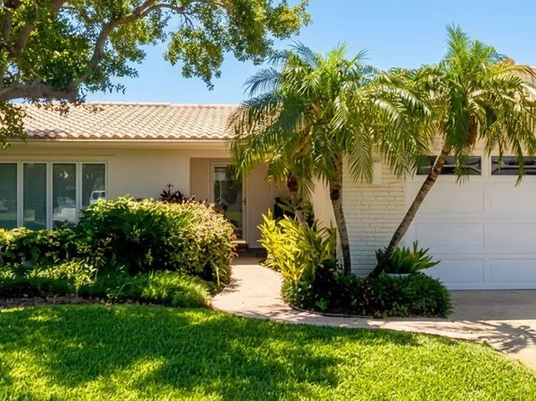 10248 Imperial Point Dr E, Largo, FL 33774